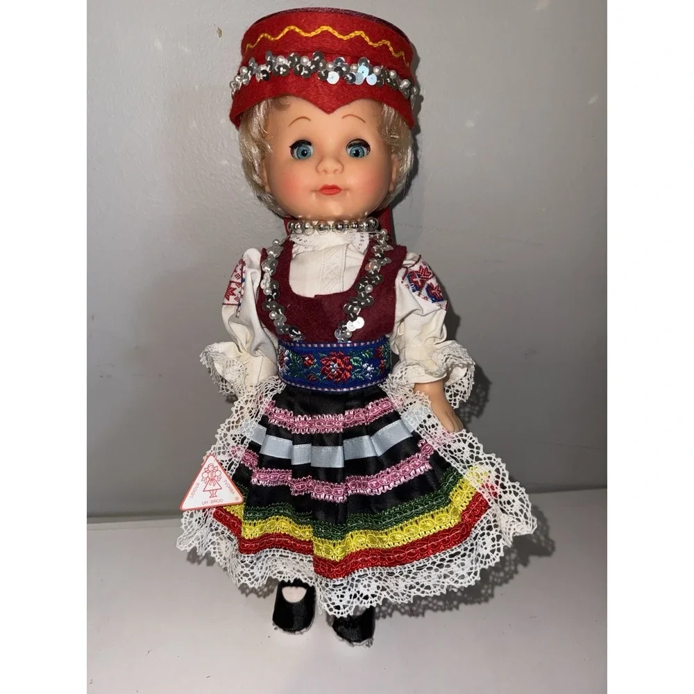 Beautiful Antique Lidova  Czech folk Doll Original Outfit